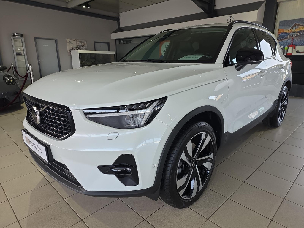 Volvo XC40 Ultimate Dark