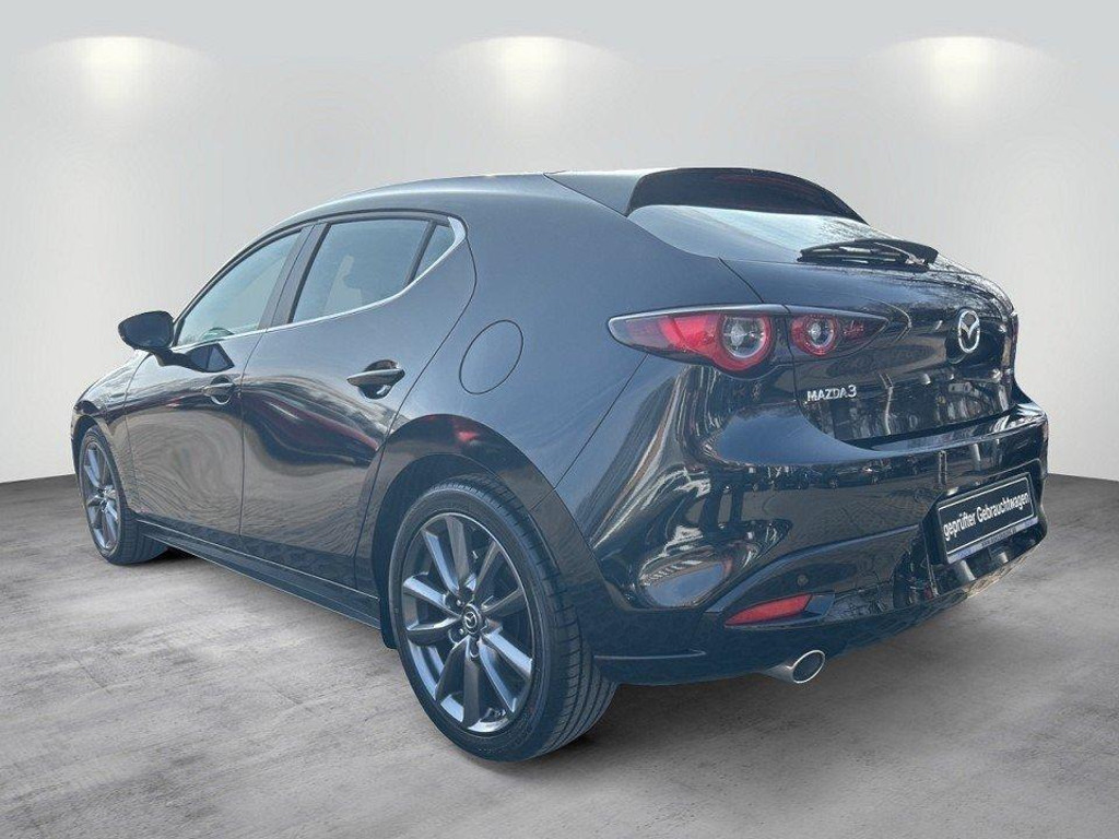 Mazda 3 2.0l "SELECTION" "PRE-P" "BOSE" M Hybrid