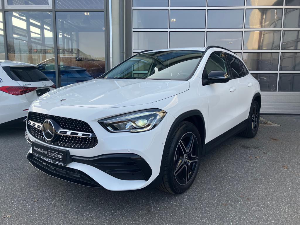 Mercedes-Benz GLA-Klasse GLA 200 AMG Line Style