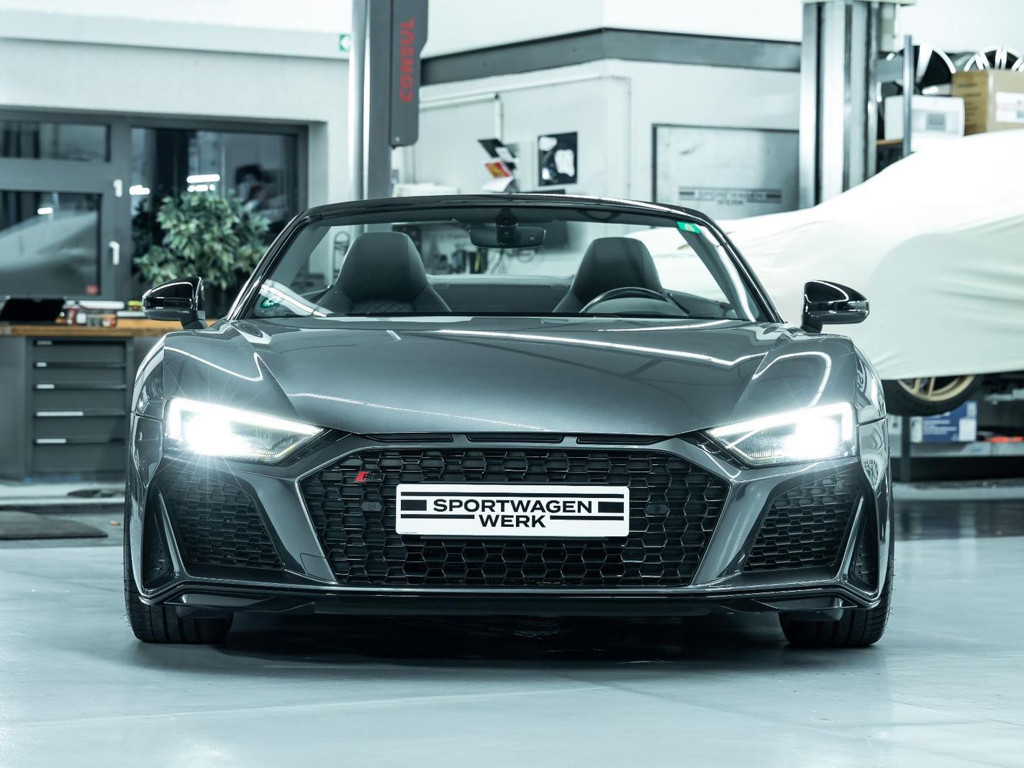 Audi R8