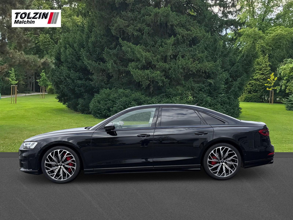 Audi S8