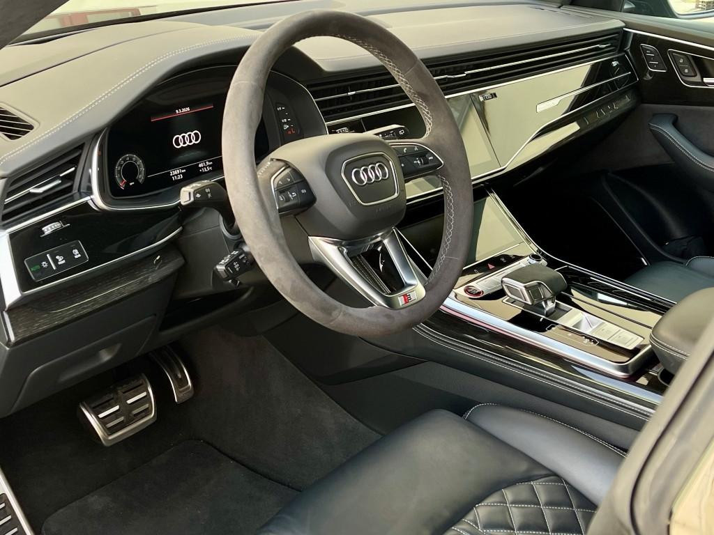 Audi SQ8