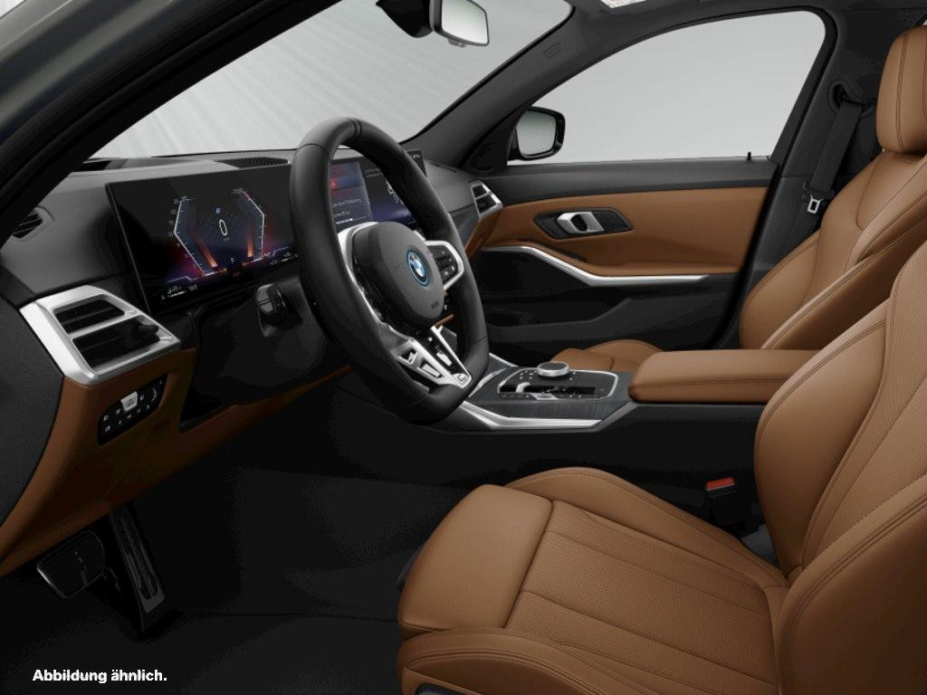 BMW 3 Serie 330 M-Sport xDrive Touring 330e