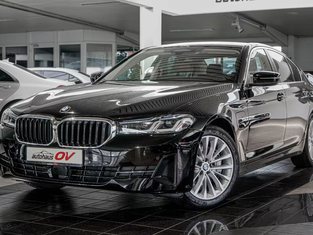 BMW 5 Serie 545 Business Line xDrive Sedan 545e