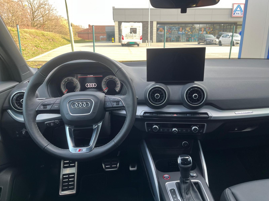 Audi SQ2