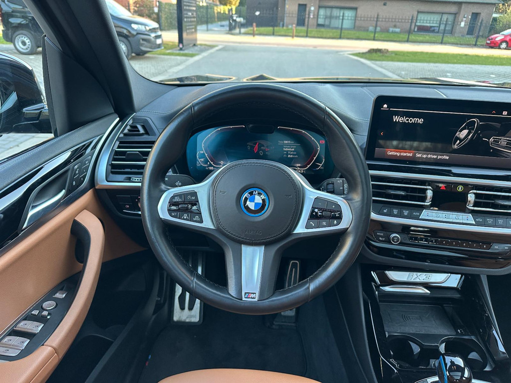 BMW iX3