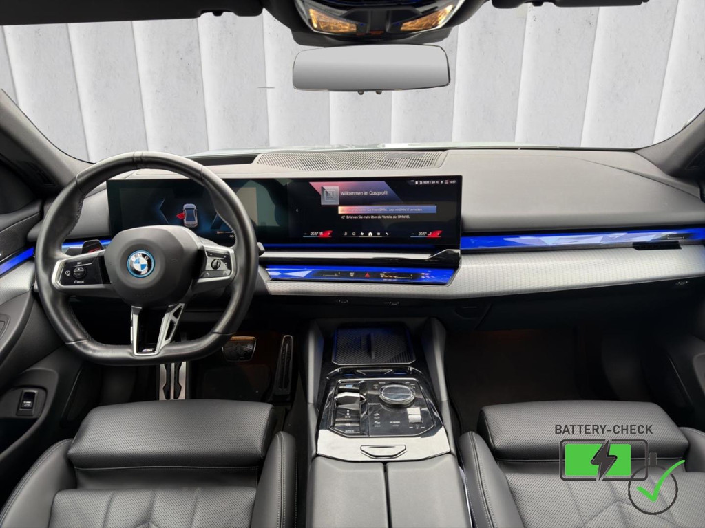 BMW i5