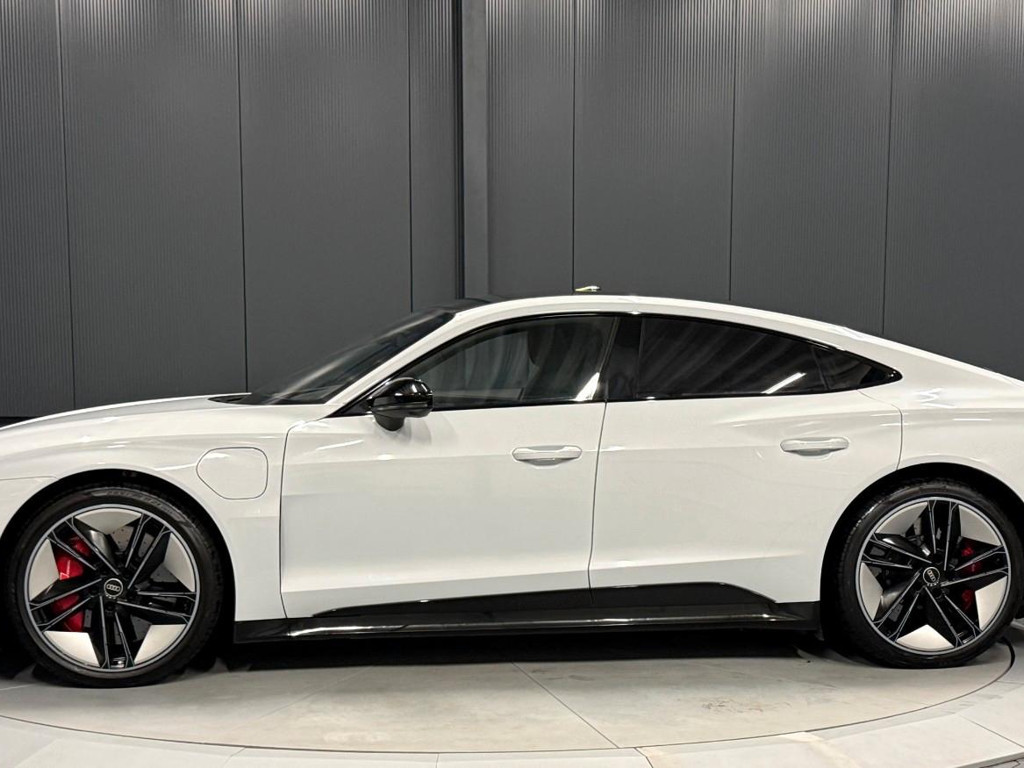 Audi RS e-tron GT Quattro