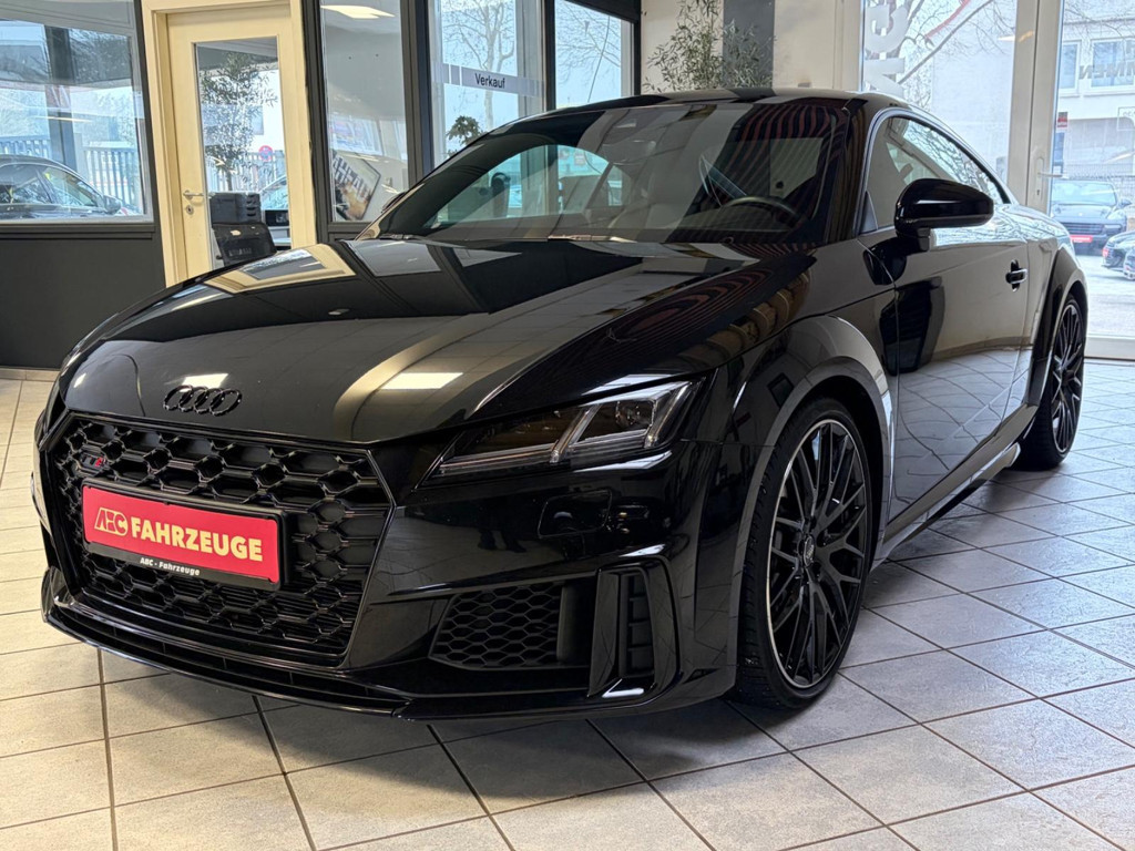 Audi TTS