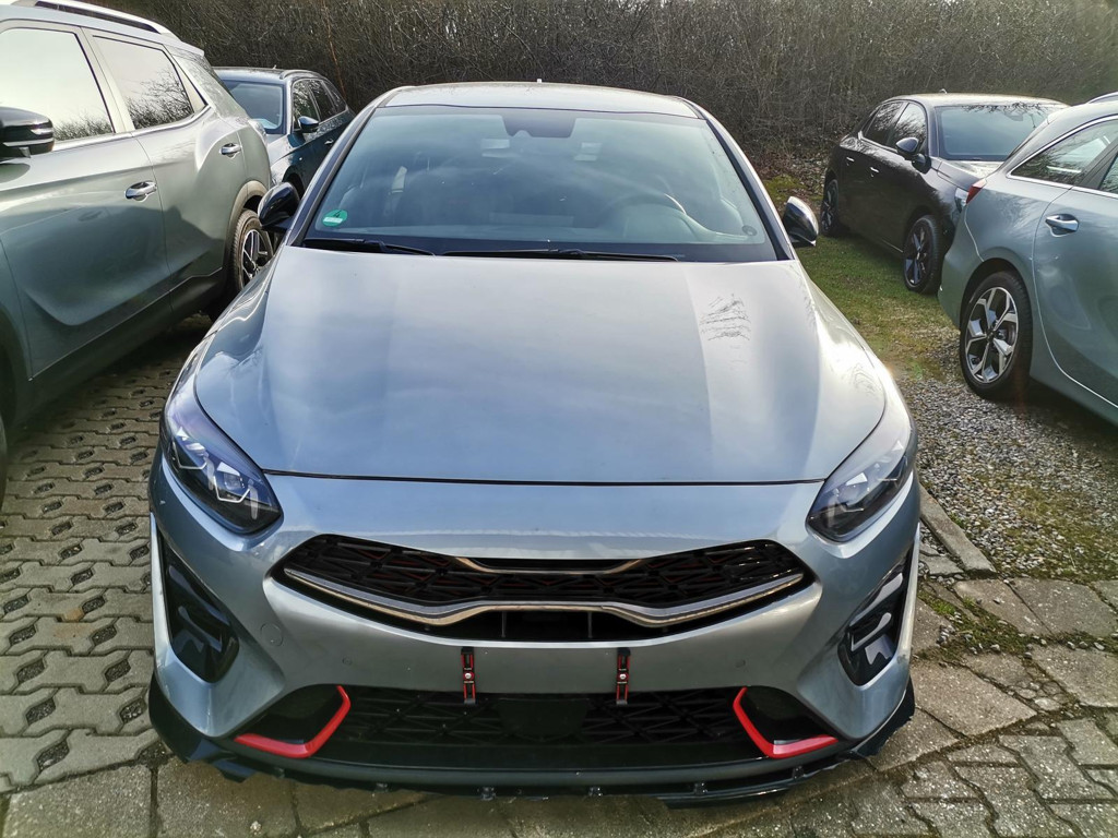 Kia ProCeed