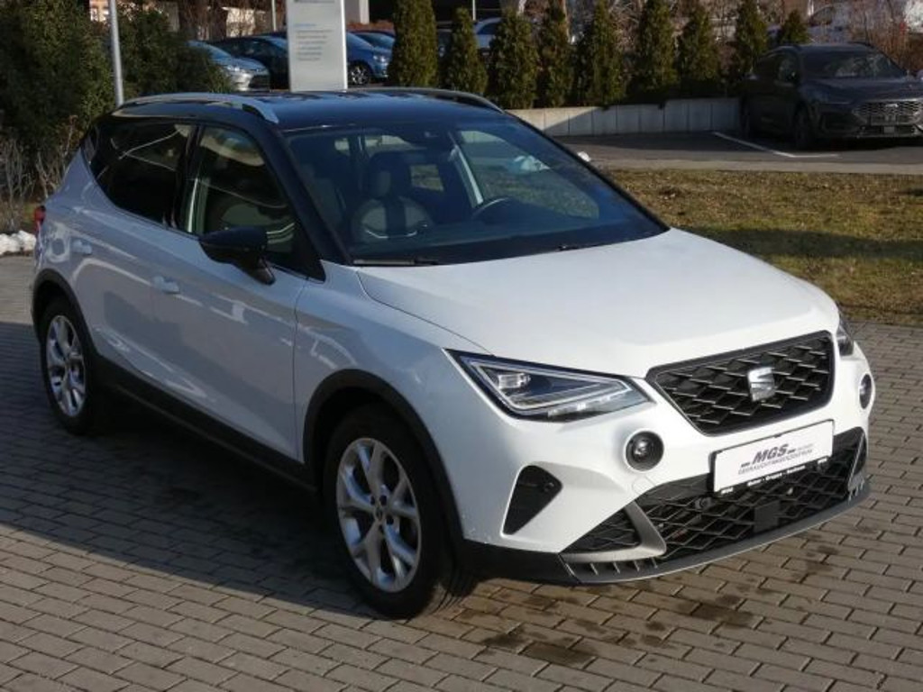 Seat Arona