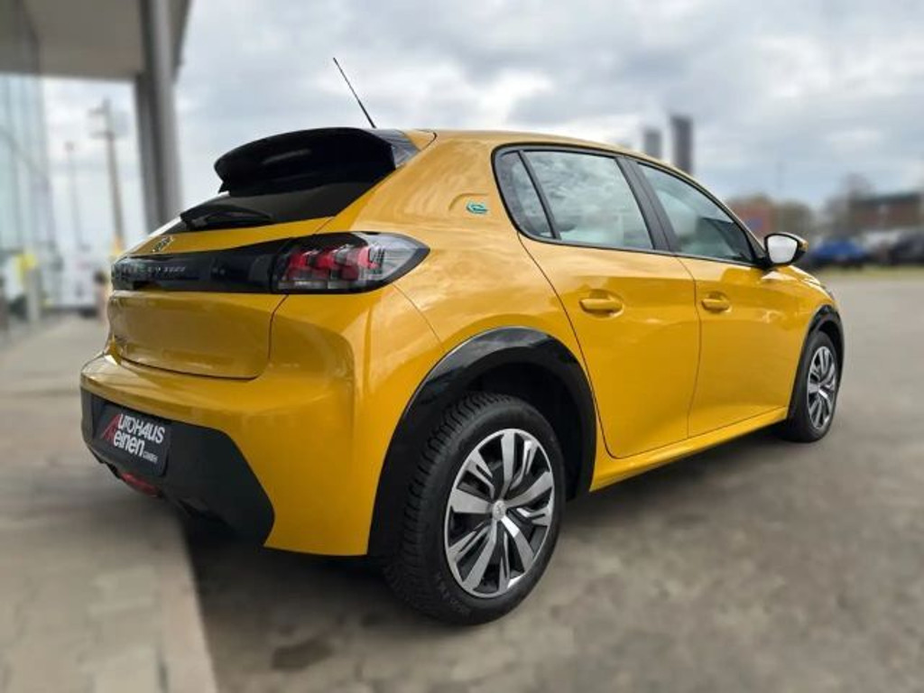 Peugeot e-208