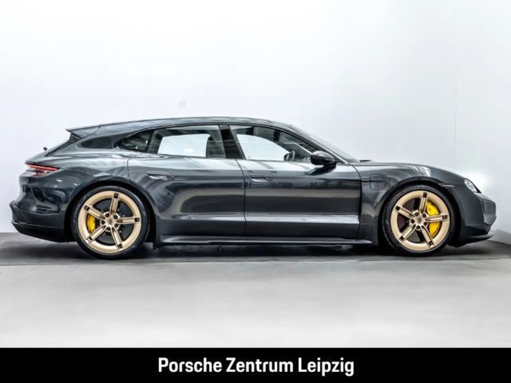 Porsche Taycan S Sport Turismo Turbo