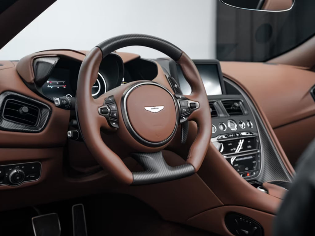 Aston Martin DBS
