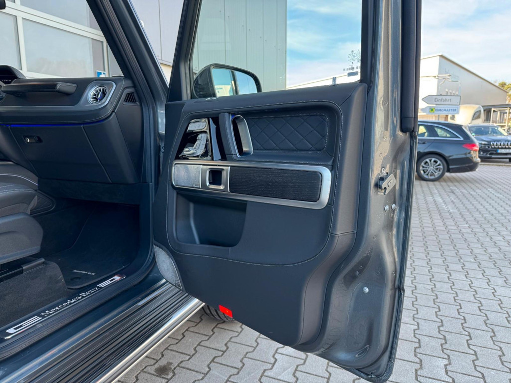 Mercedes-Benz G-Klasse