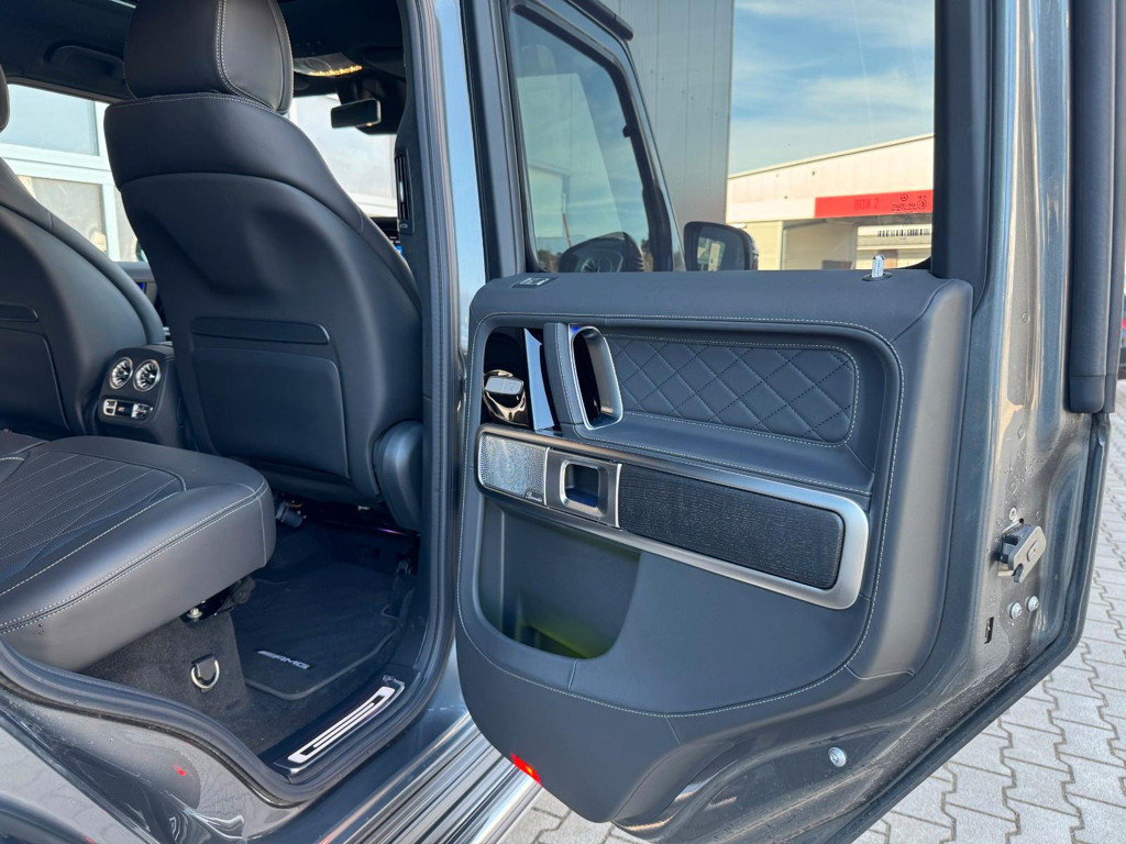 Mercedes-Benz G-Klasse