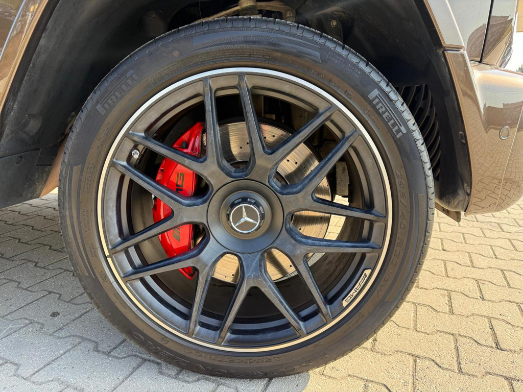 Mercedes-Benz G-Klasse