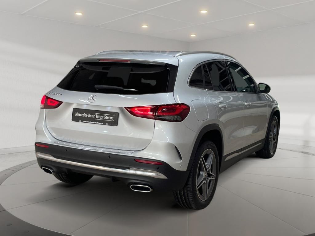 Mercedes-Benz GLA-Klasse