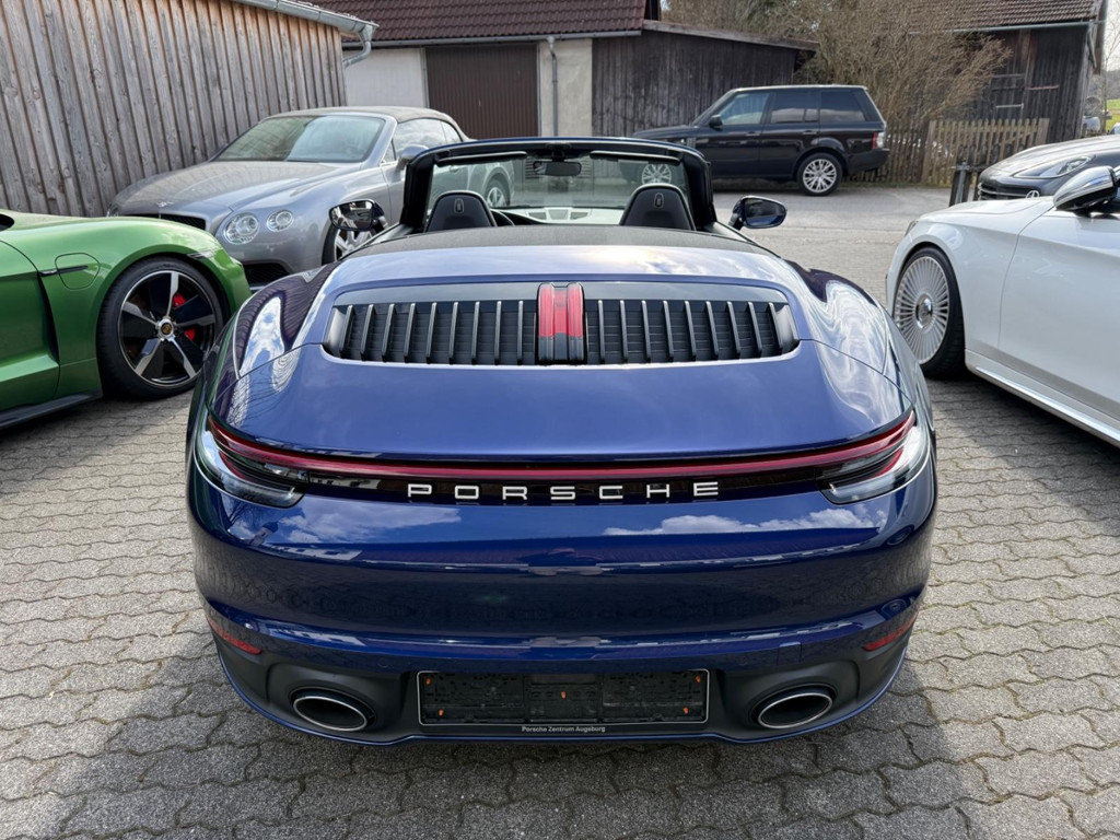 Porsche 992