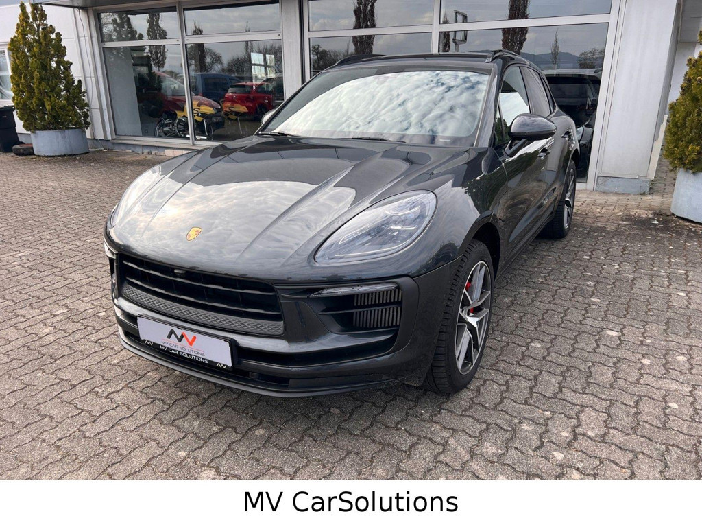 Porsche Macan S