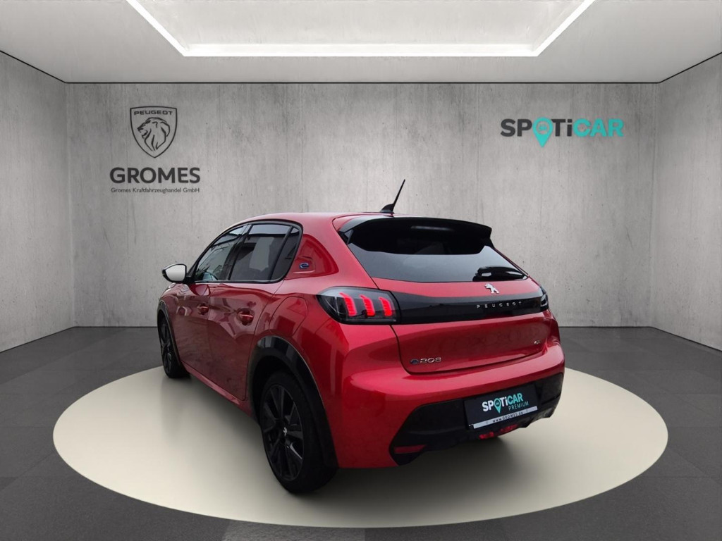 Peugeot e-208