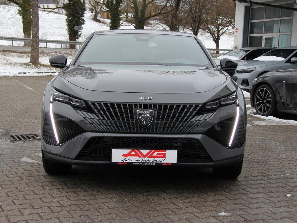 Peugeot 408