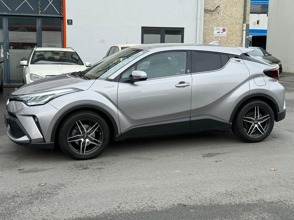 Toyota C-HR Team D Hybride