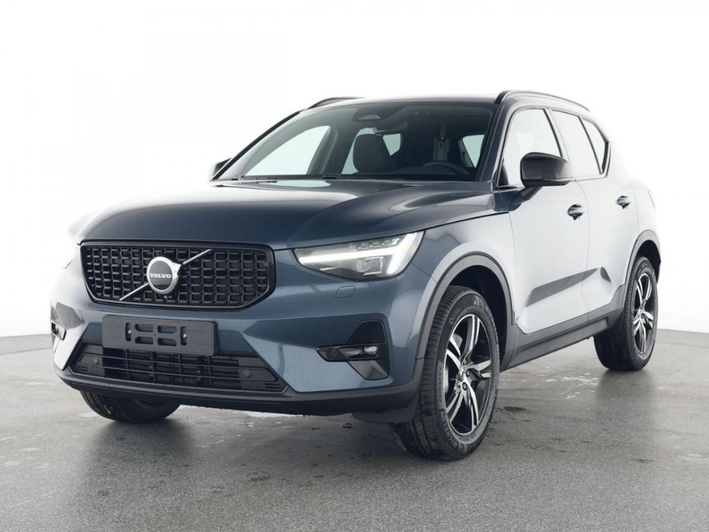 Volvo XC40 Plus Dark