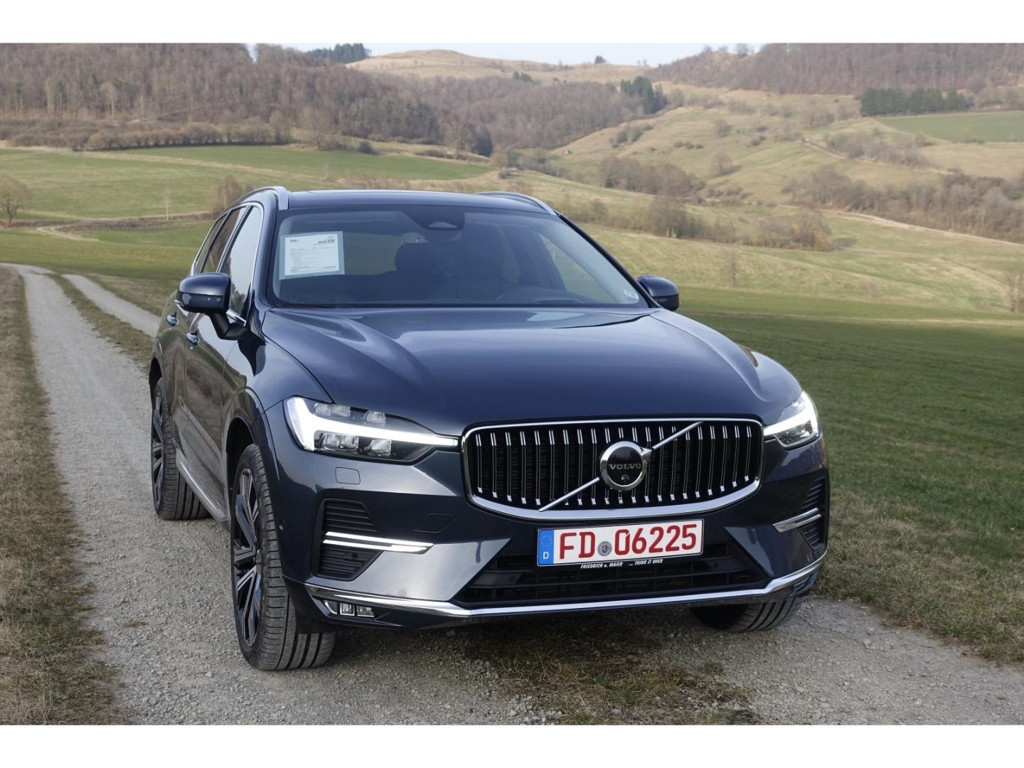 Volvo XC60 AWD Ultimate Bright