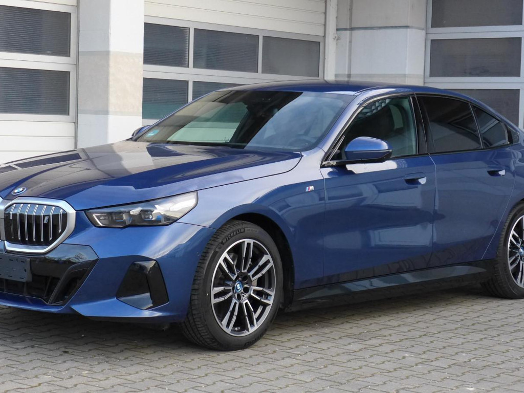 BMW i5 M-Sport Sedan