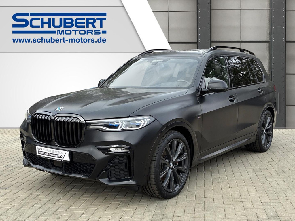 BMW X7 M50i