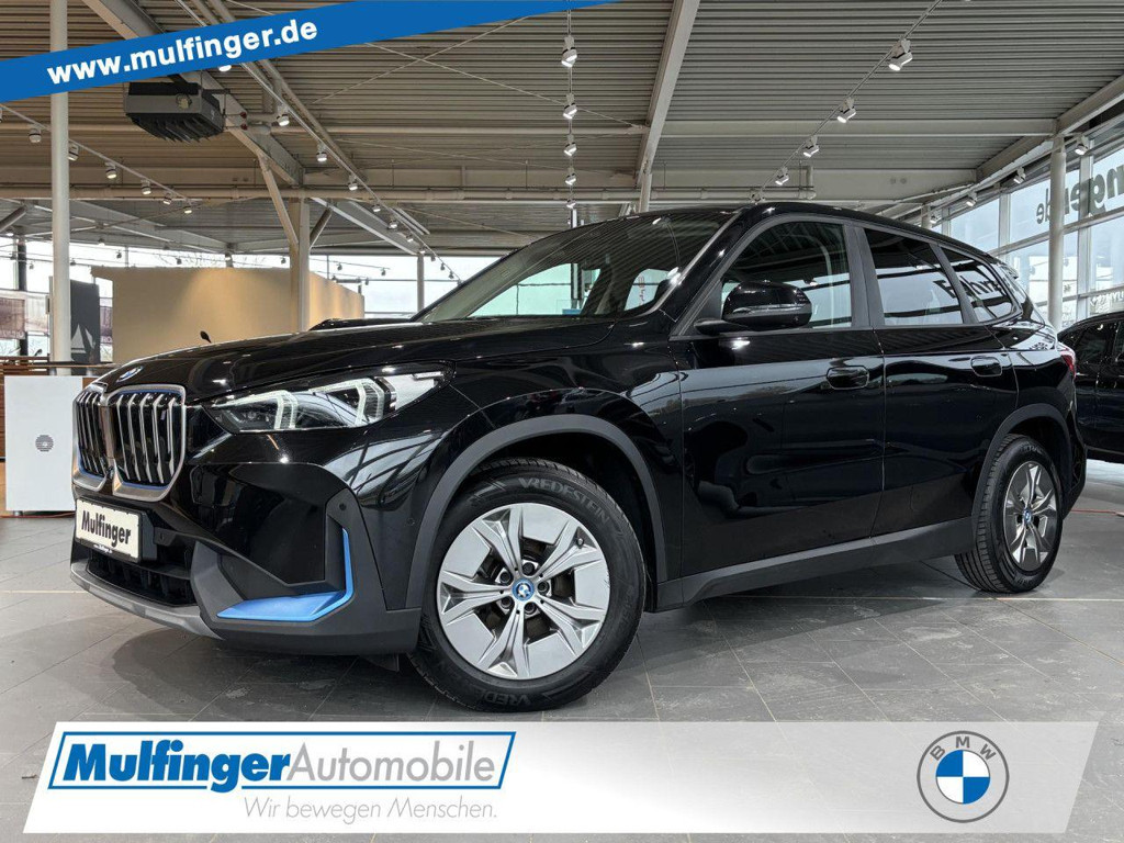 BMW iX1 x30 LiveProf.HUD Kamera DAB Adapt-Fahrwerk