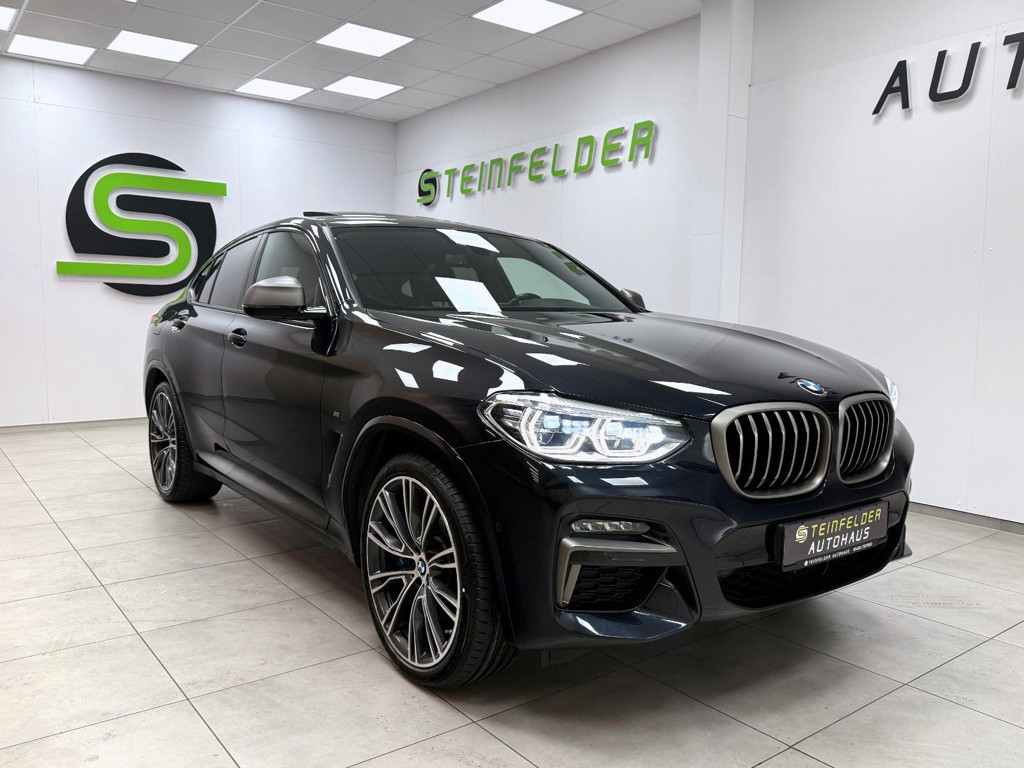 BMW X4 d / PANORAMA / HUD/ H&K/ RKAM / LED