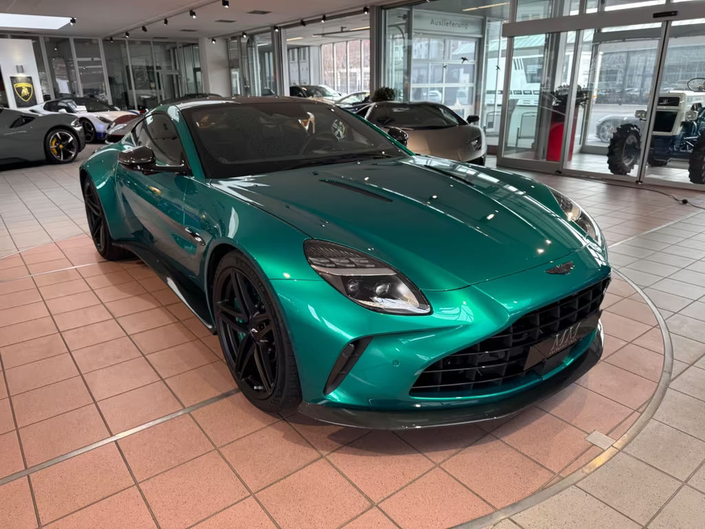Aston Martin V8 Vantage V8