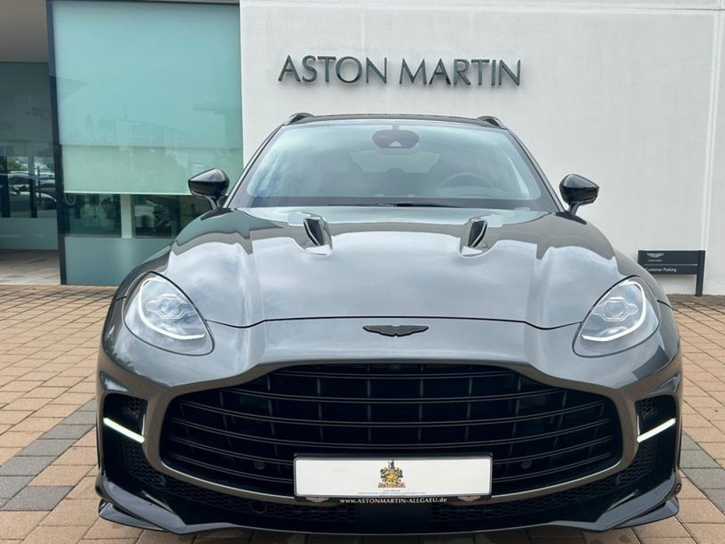 Aston Martin DBX