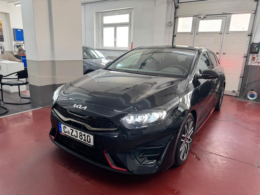 Kia ProCeed
