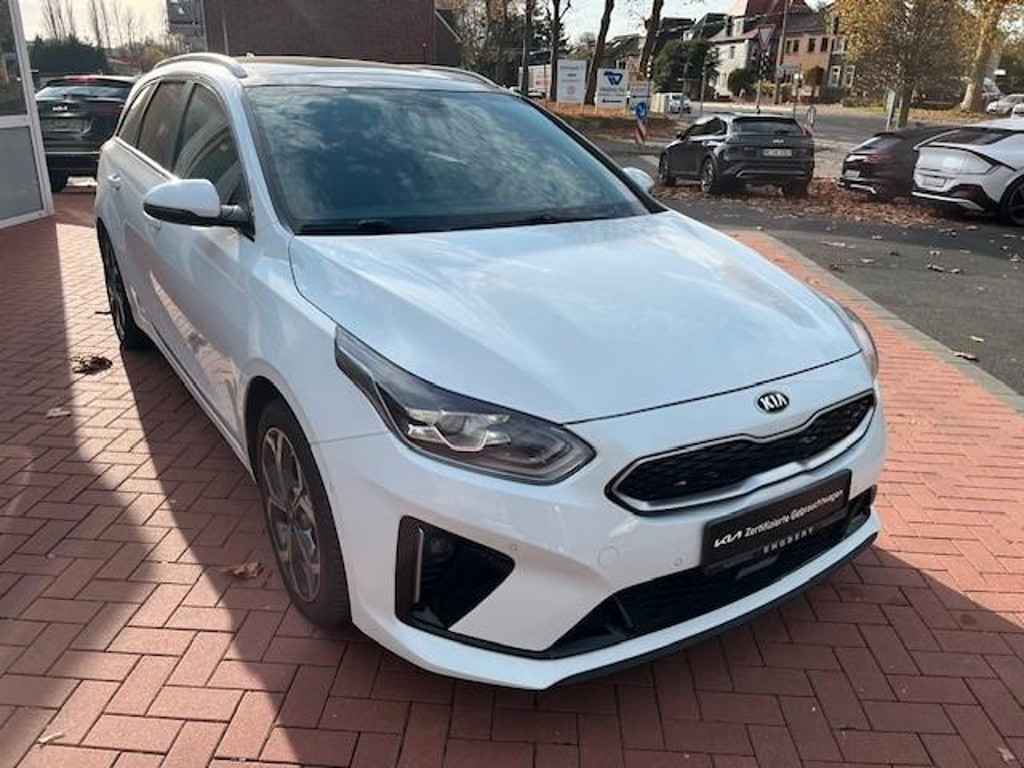 Kia Ceed SportWagon Platinum Edition PHEV