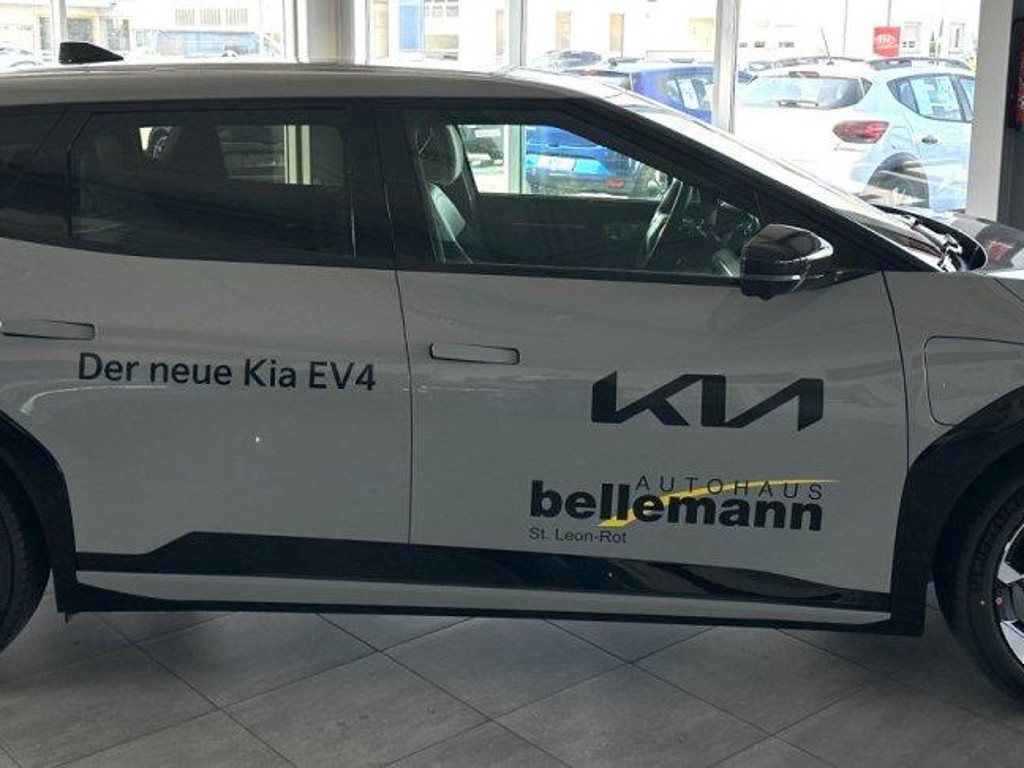 Kia EV4