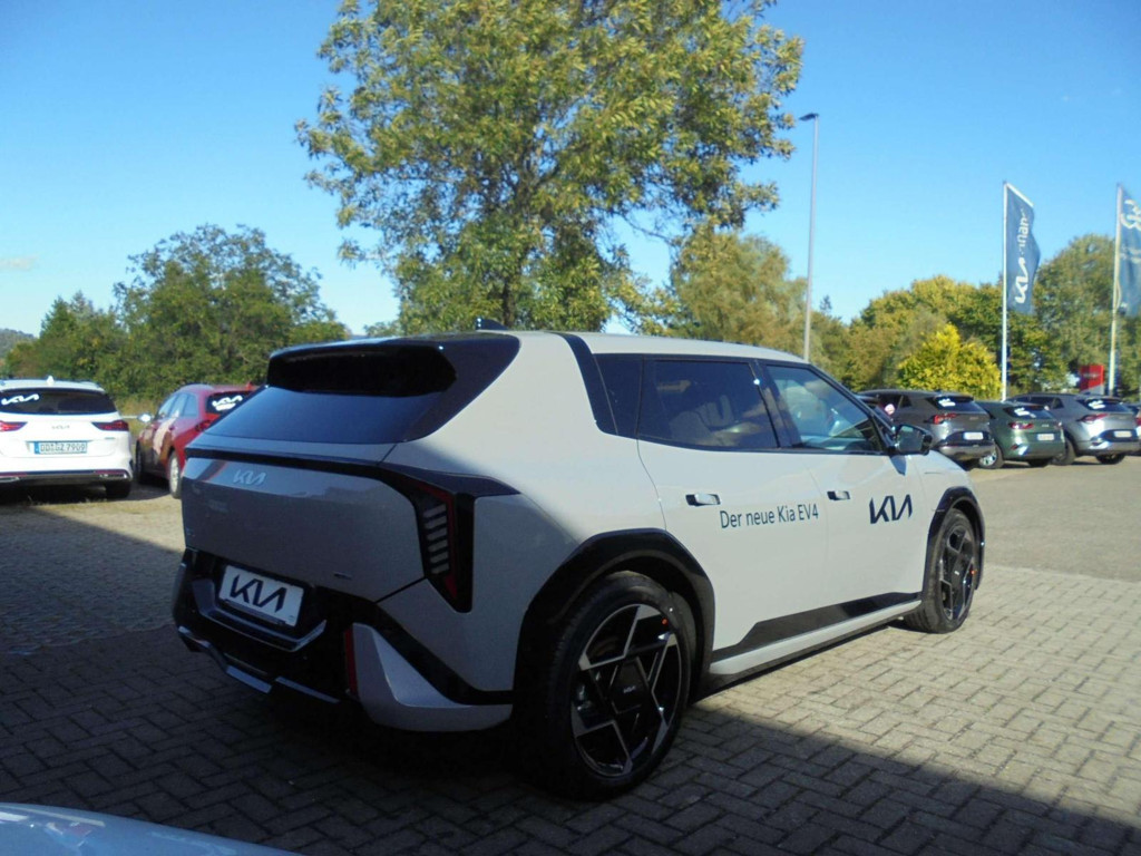 Kia EV4