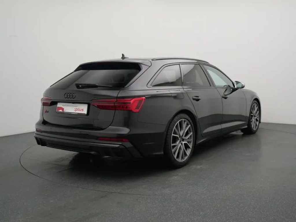 Audi S6 Avant