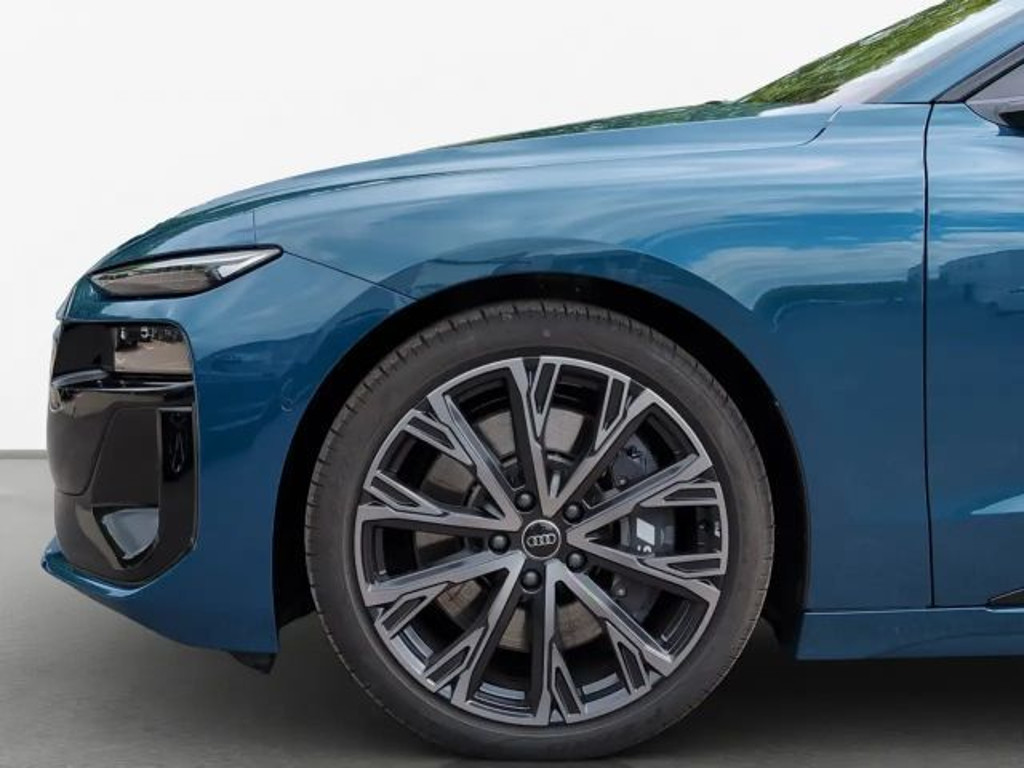 Audi S6 e-tron
