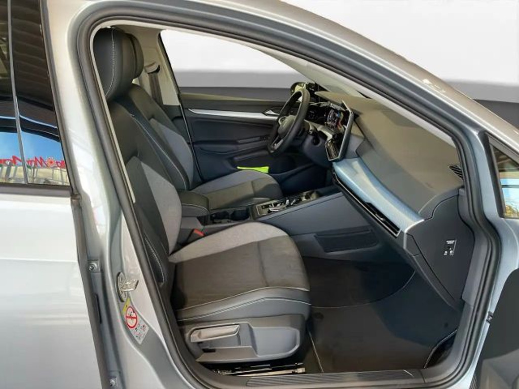 Volkswagen Golf DSG Life Variant