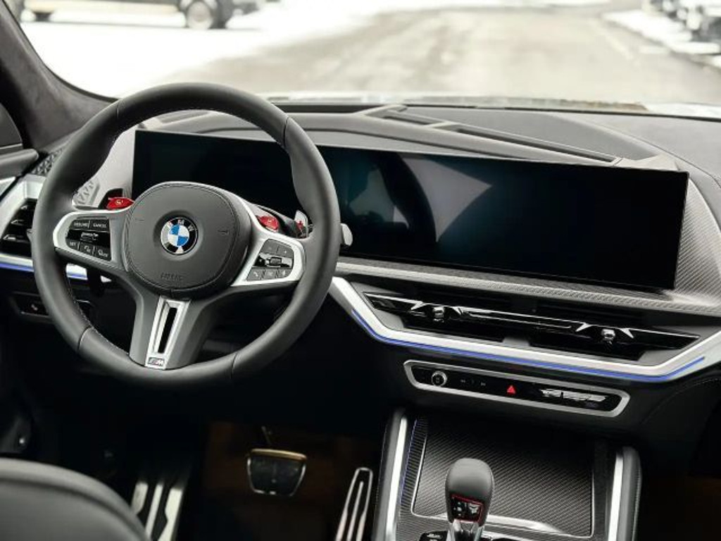 BMW XM