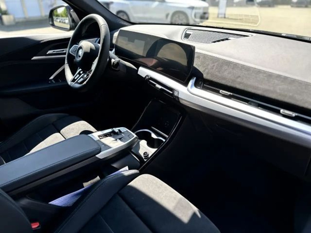 BMW iX2