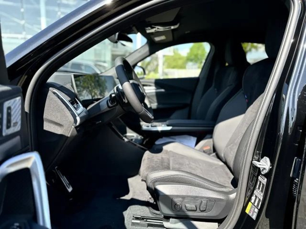 BMW iX2