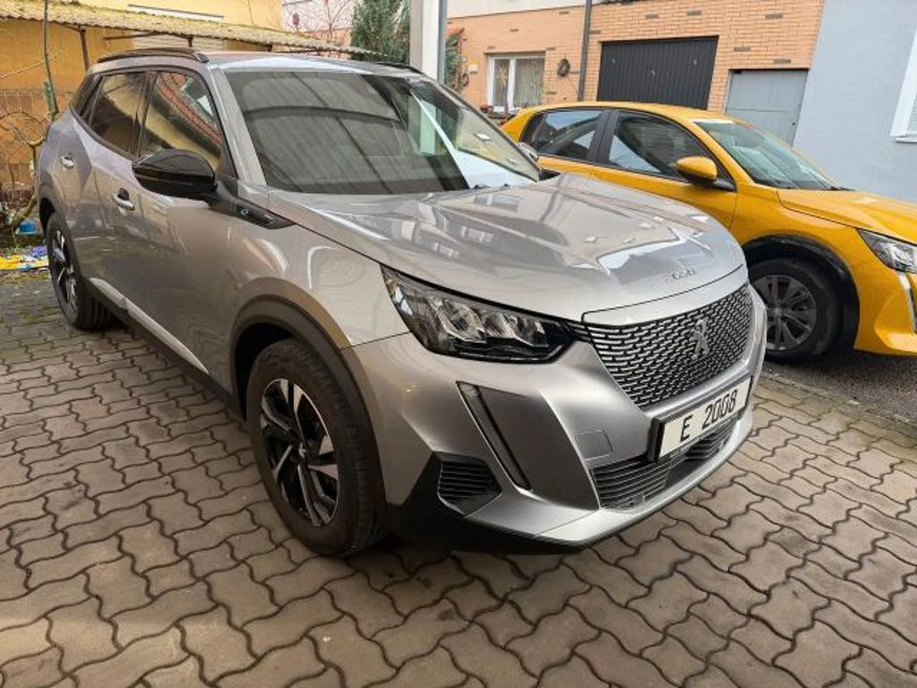 Peugeot e-2008 Allure Pack