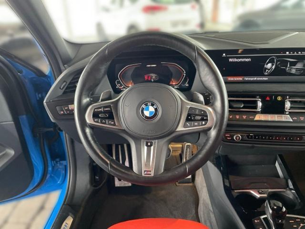 BMW M135i