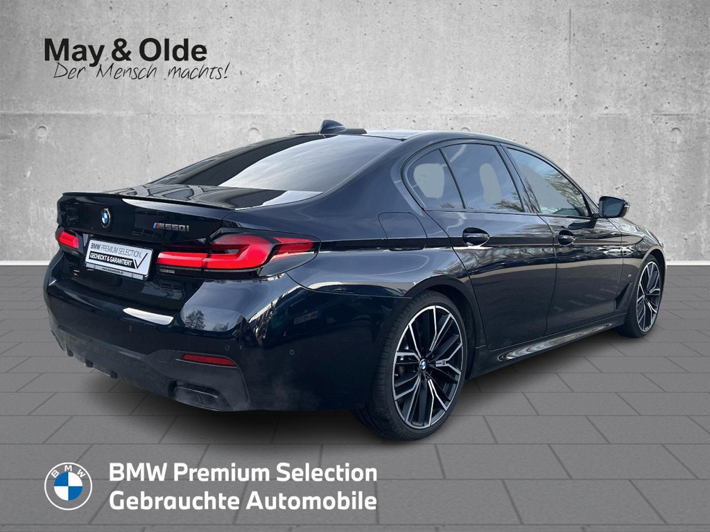 BMW M550