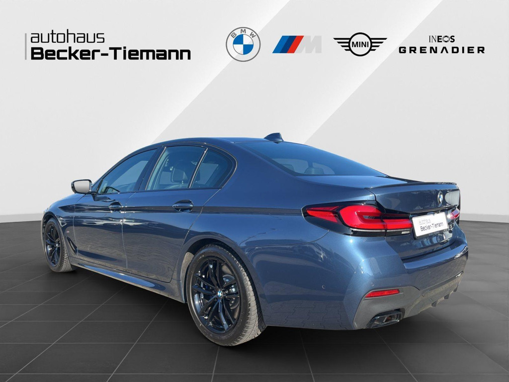 BMW M550