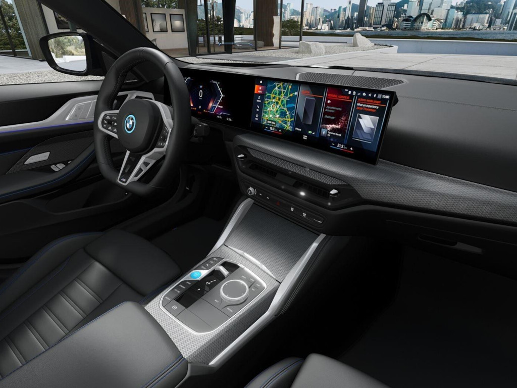 BMW i4